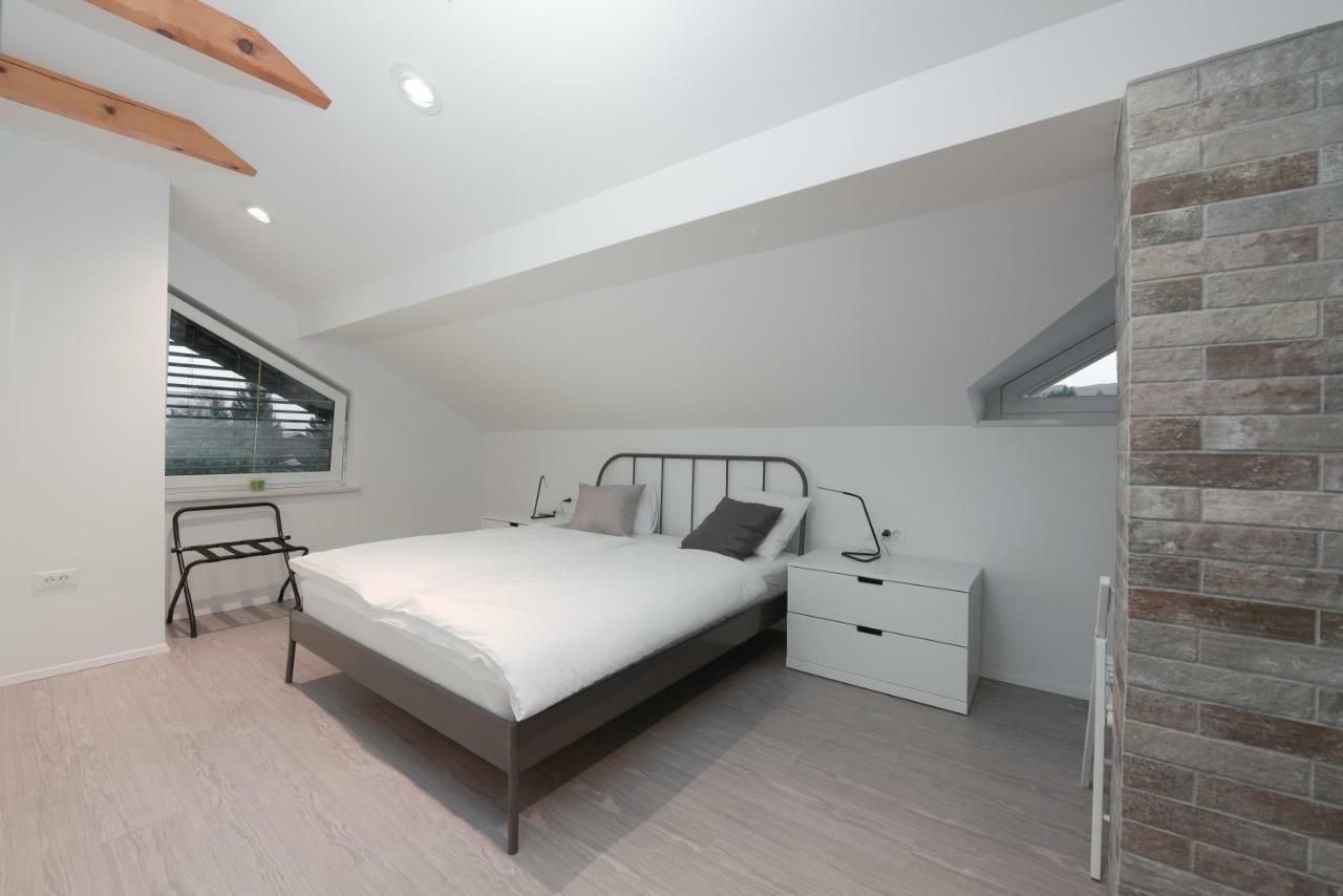 Apartmaji Nija Bled Eksteriør billede